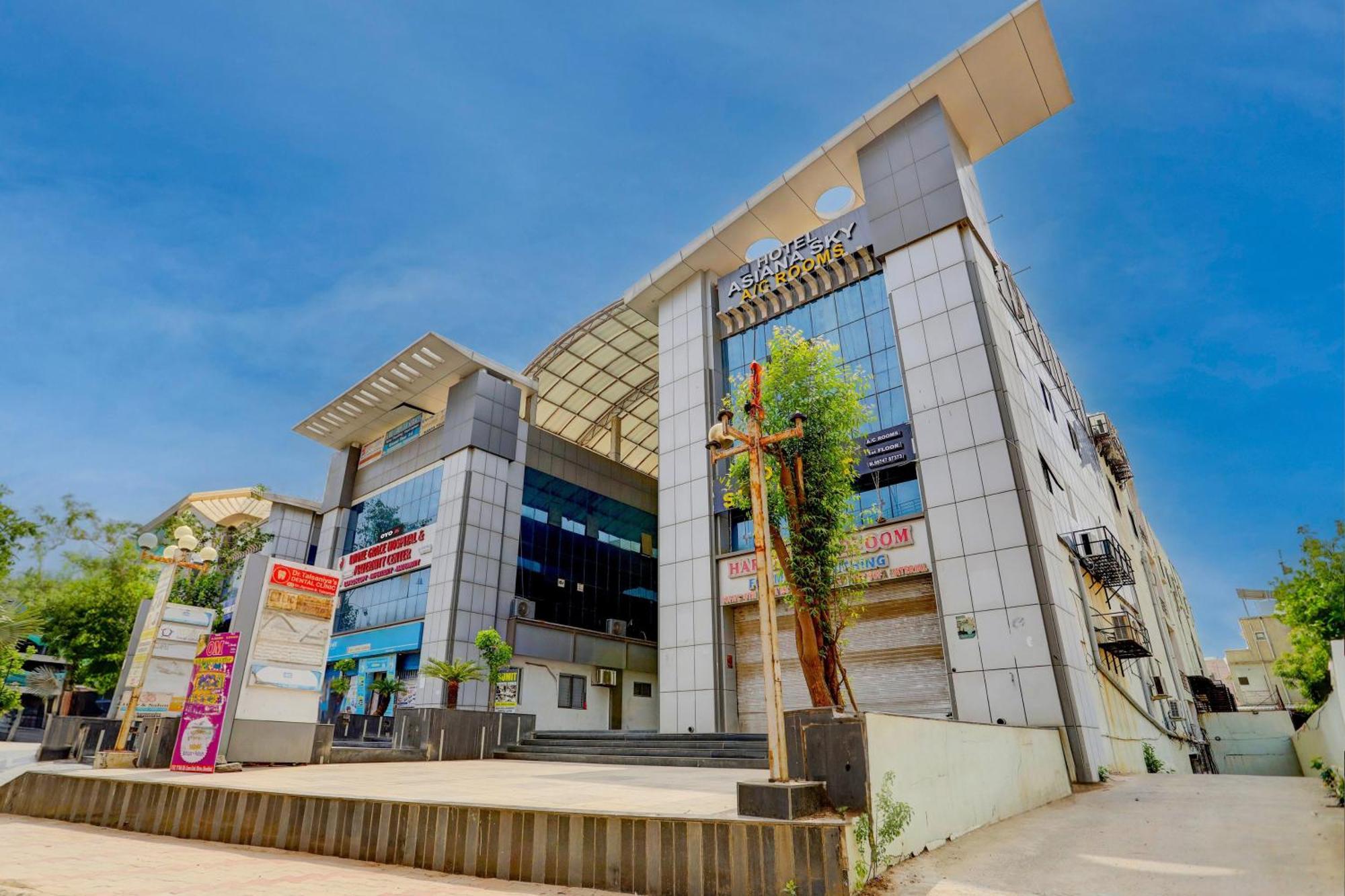 Hotel O Sun Light Ahmedabad Exterior foto