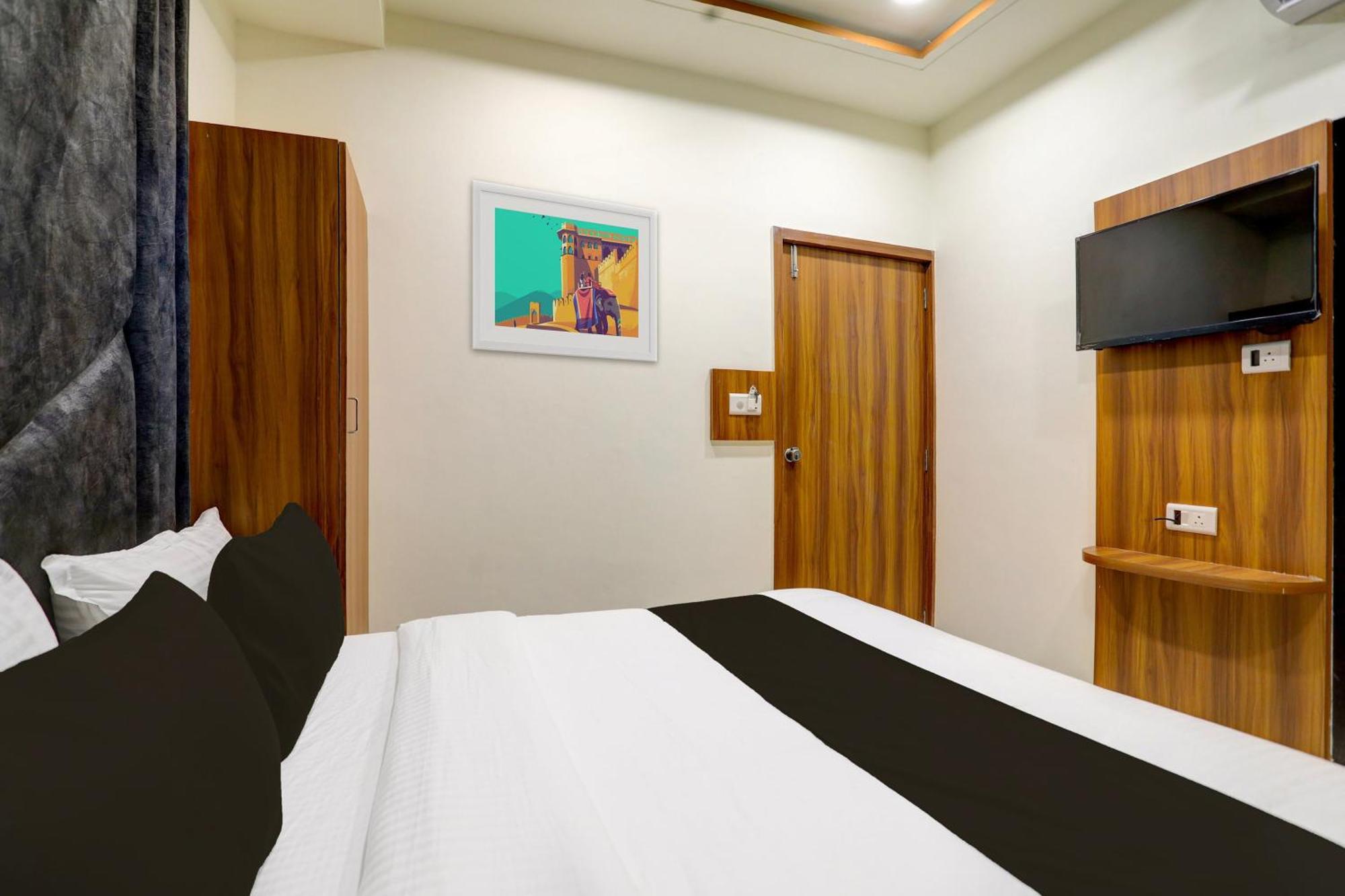 Hotel O Sun Light Ahmedabad Exterior foto